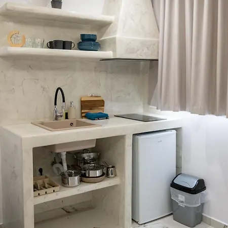 Katerina Roza - Heartfelt Hospitality In The Aparthotel 2*