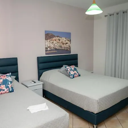 Katerina Roza - Heartfelt Hospitality In The Naxos City