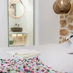 Katerina Roza - Heartfelt Hospitality In The 4* Naxos City
