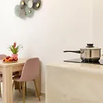 Katerina Roza - Heartfelt Hospitality In The 4* Naxos City