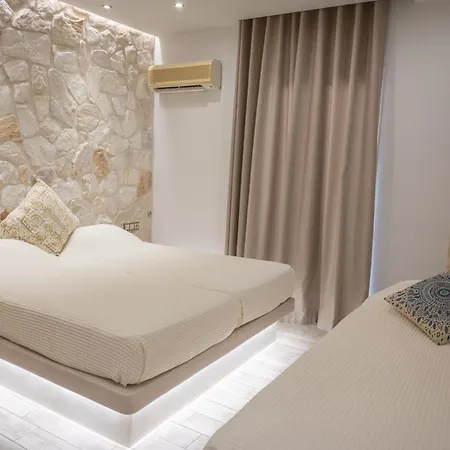 Aparthotel Katerina Roza - Heartfelt Hospitality In The Naxos City