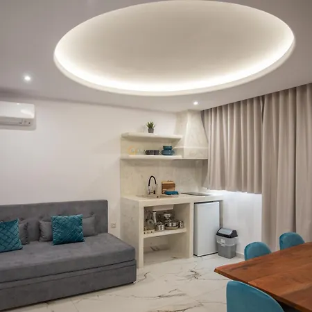 Aparthotel Katerina Roza - Heartfelt Hospitality In The 2*