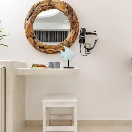 Aparthotel Katerina Roza - Heartfelt Hospitality In The Naxos City